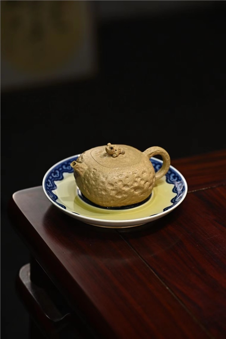 陈真作品 福蟾供春图片