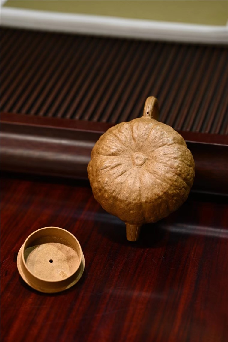 陈真作品 供春