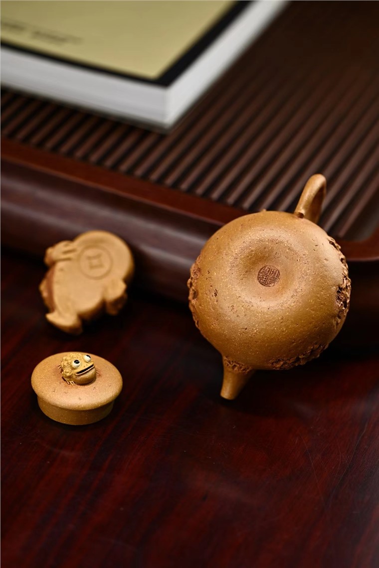 陈真作品 见喜供春套组
