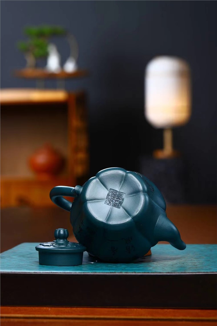 范永芳作品 僧帽