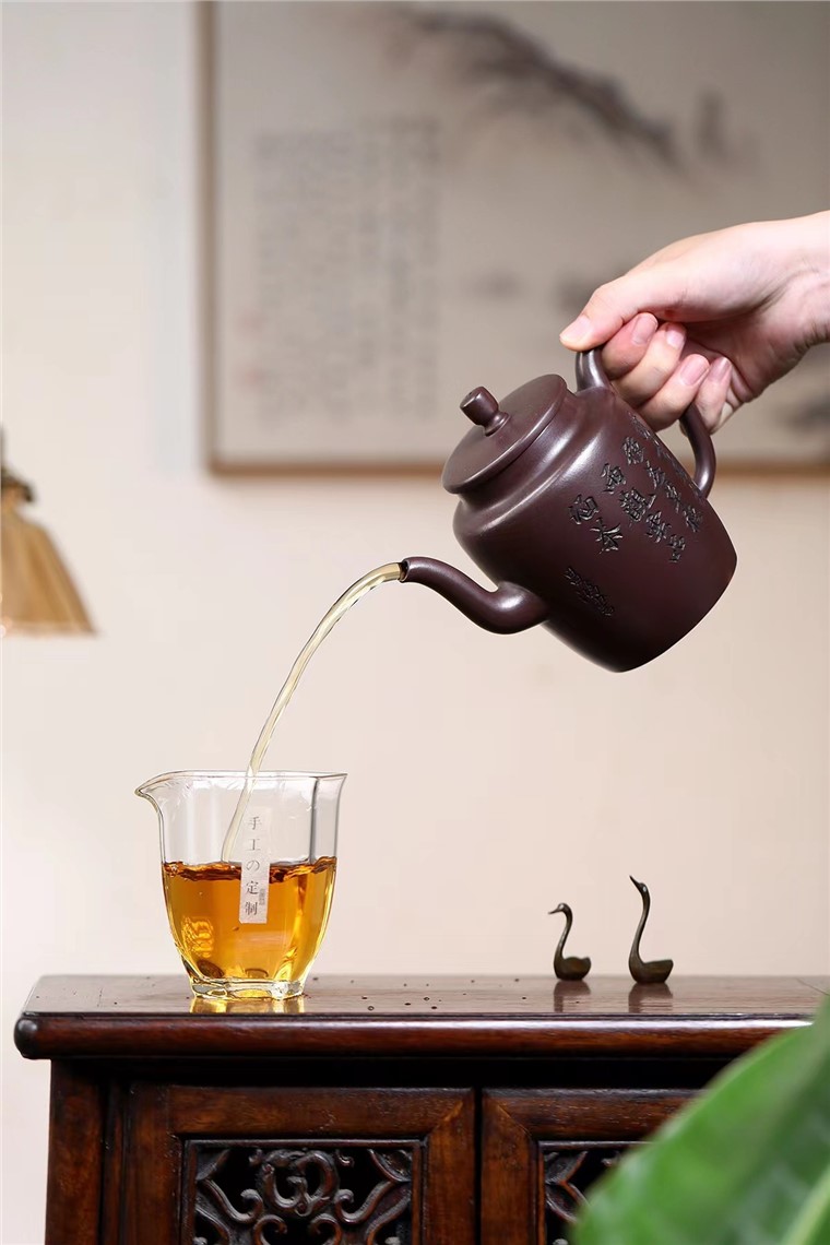 沈邃华作品 高灯
