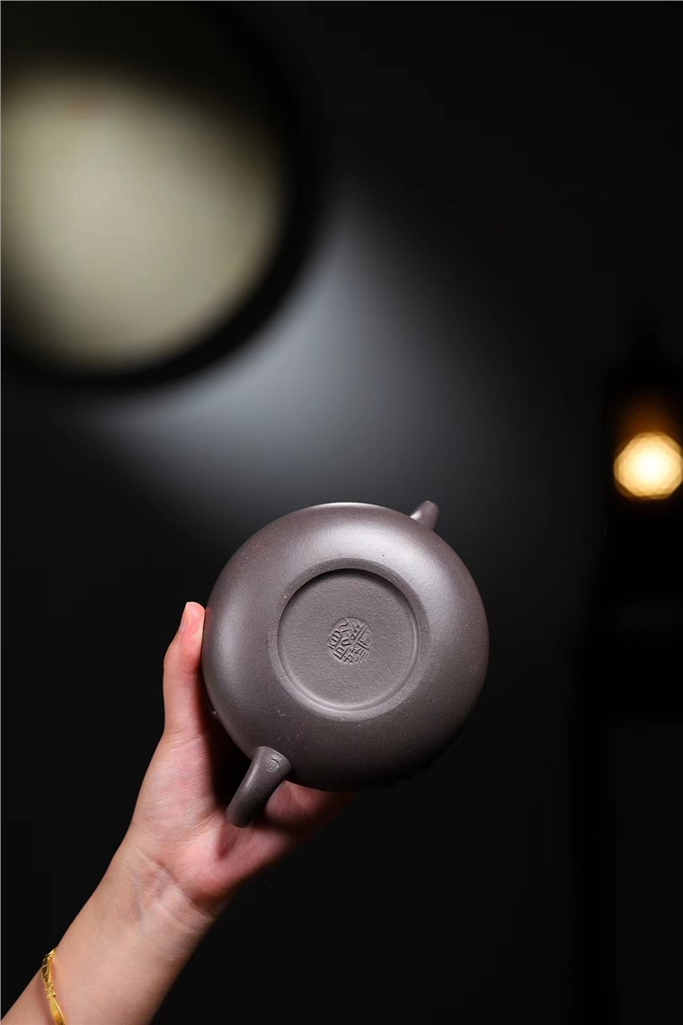 顾洪军作品 春江水暖