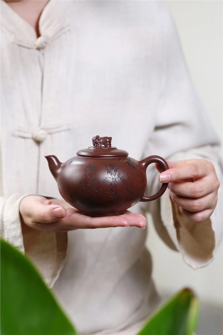 沈邃华作品 圆润图片