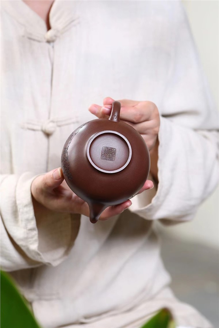 沈邃华作品 圆润图片