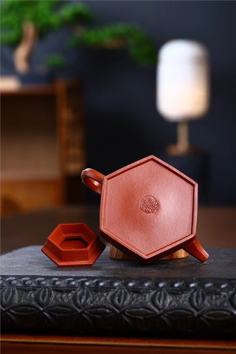 周新元作品 六方井栏