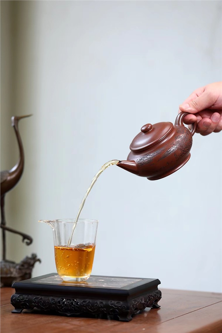 沈邃华作品 扁灯