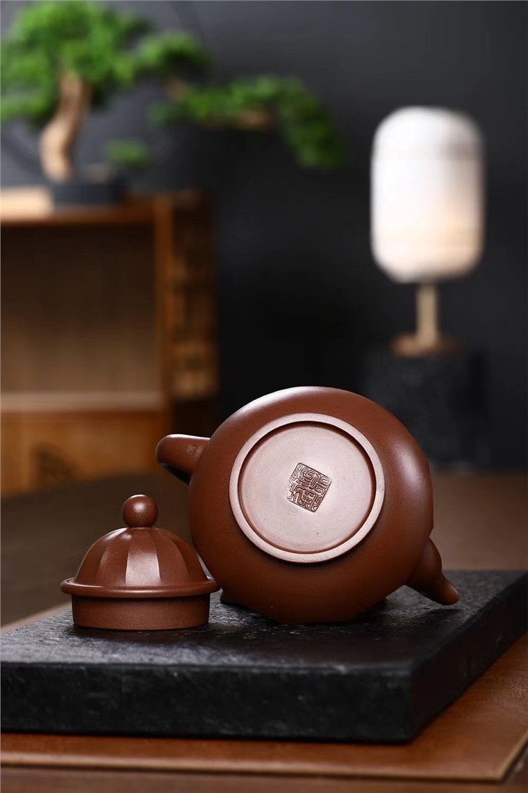 范永芳作品 古灯