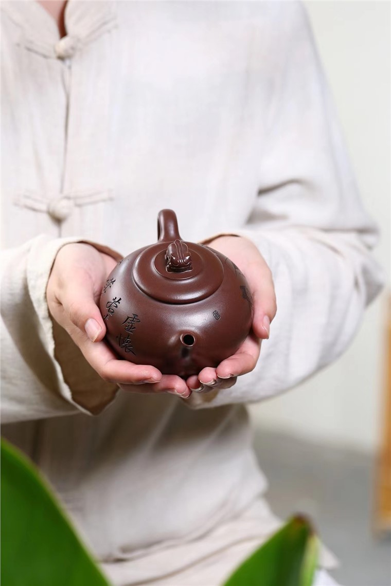 沈邃华作品 圆润图片