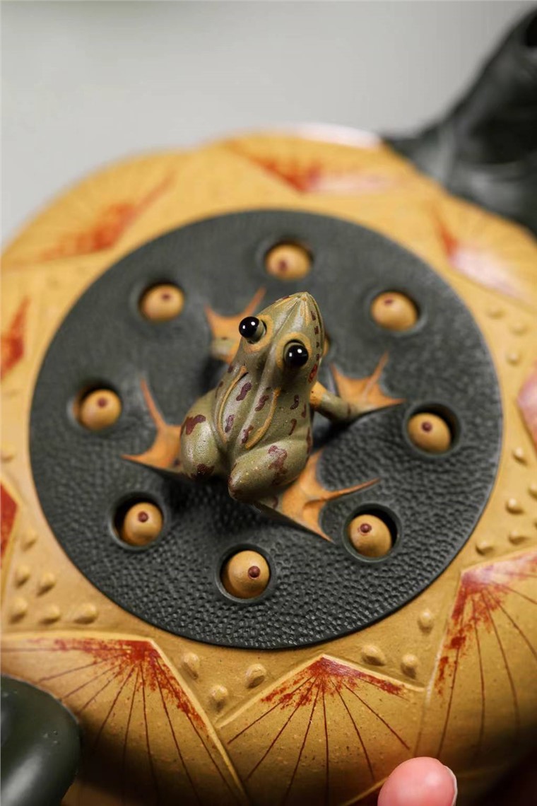 高建芳作品 青蛙莲子套组图片