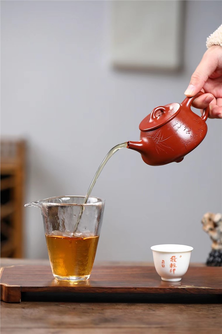 戚志君作品 子冶石瓢