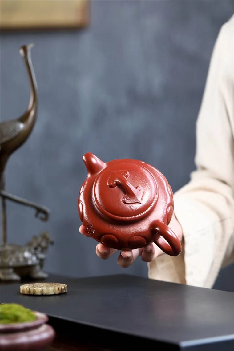 鲁新华作品 仿古如意图片