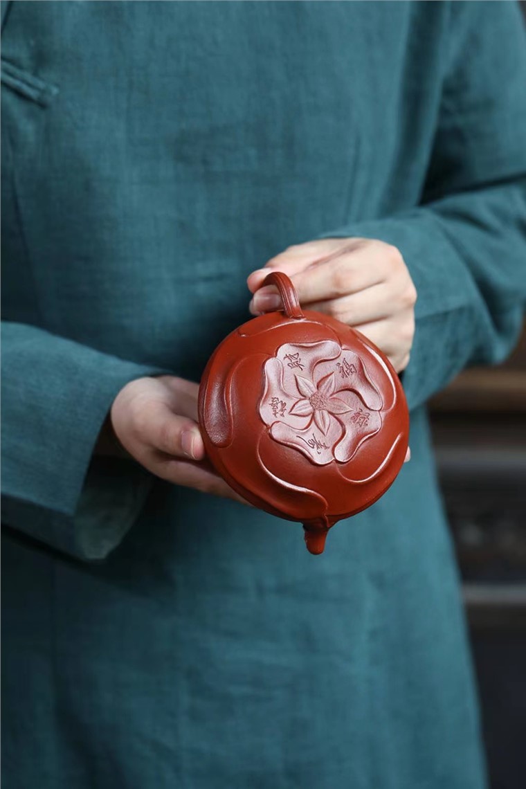 鲁新华作品 风卷葵图片