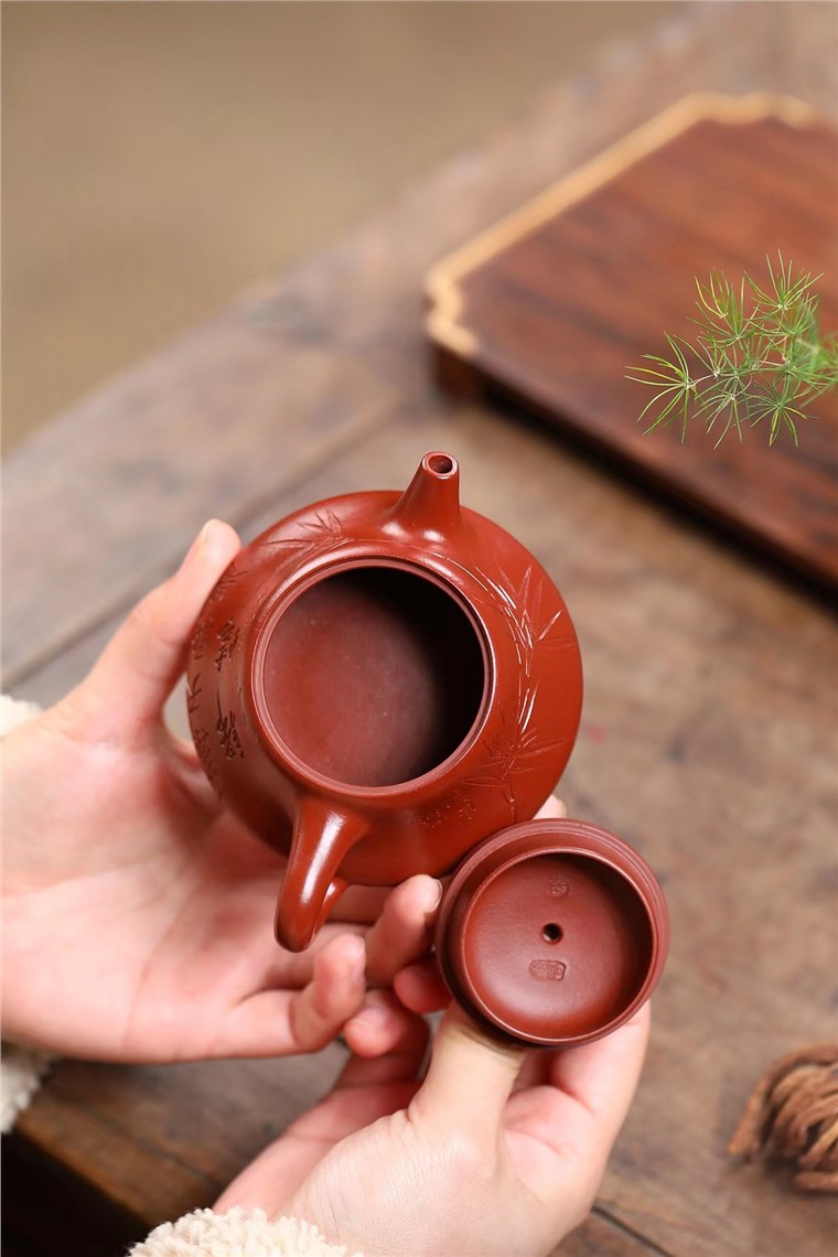 戚志君作品 纳瓢图片
