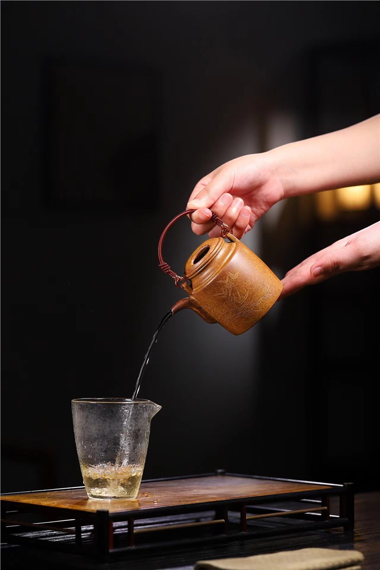袁连云作品 洋桶