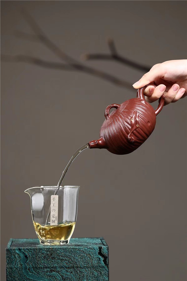 何叶作品 知秋壶
