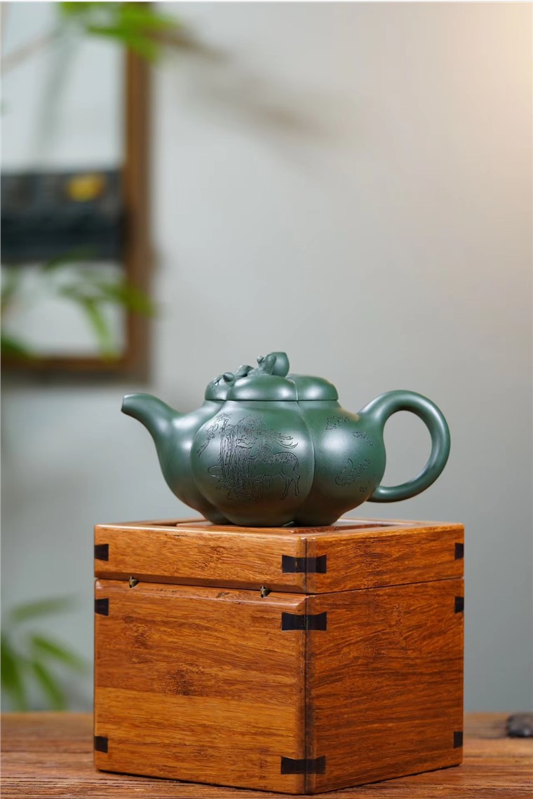 方玉兰作品 上合桃图片