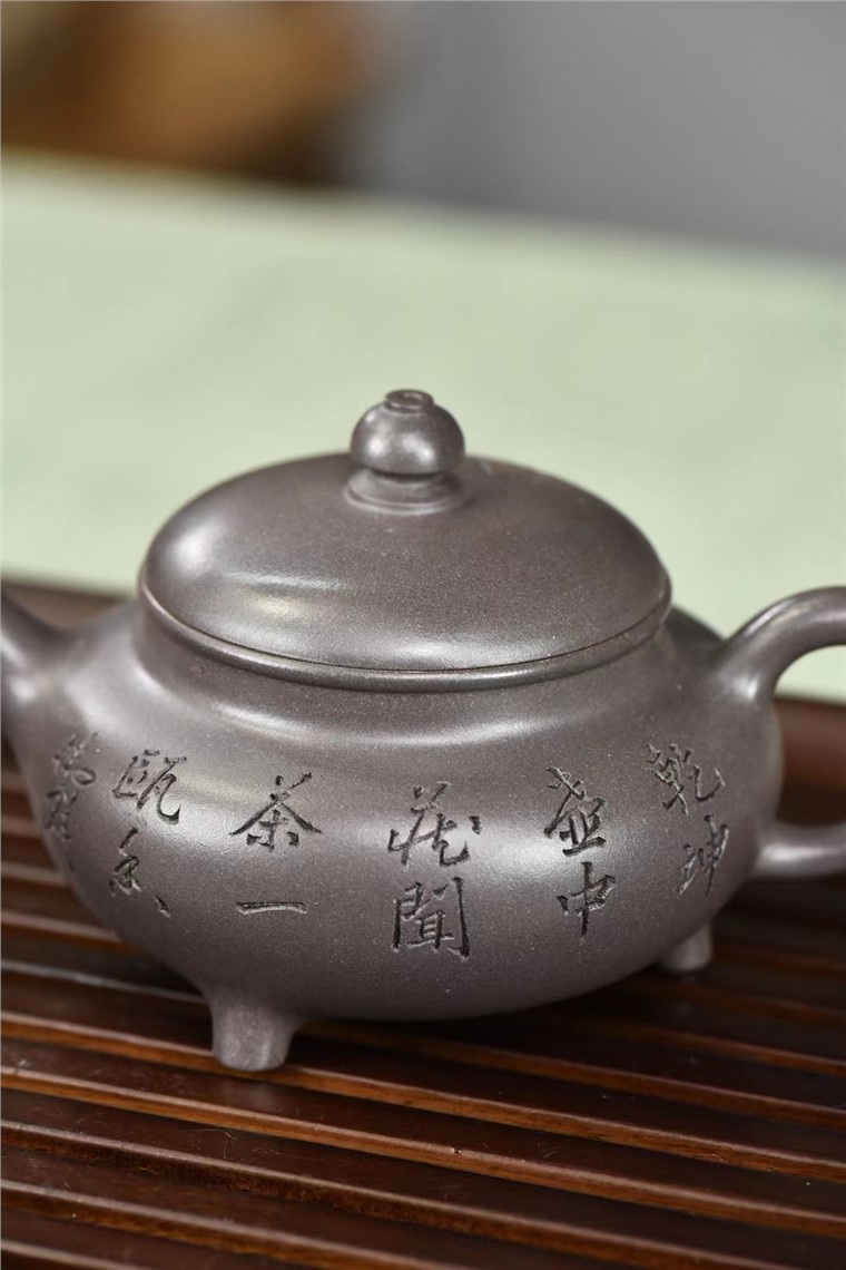 范倩雯作品 汲古图片