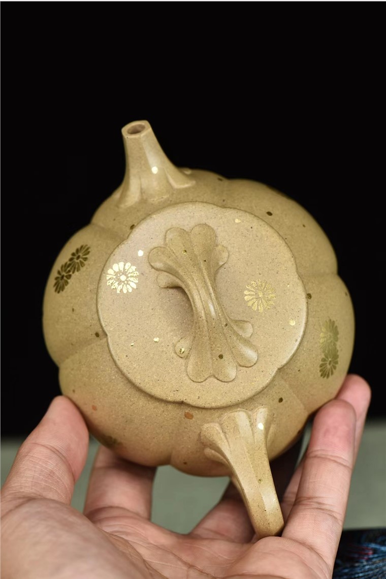 范倩雯作品 如意石瓢