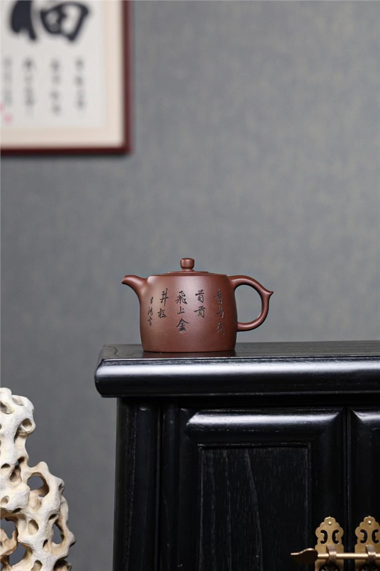 李铭作品 井栏壶图片