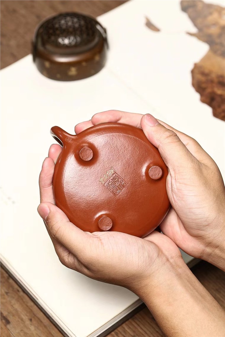 李铭作品 子冶