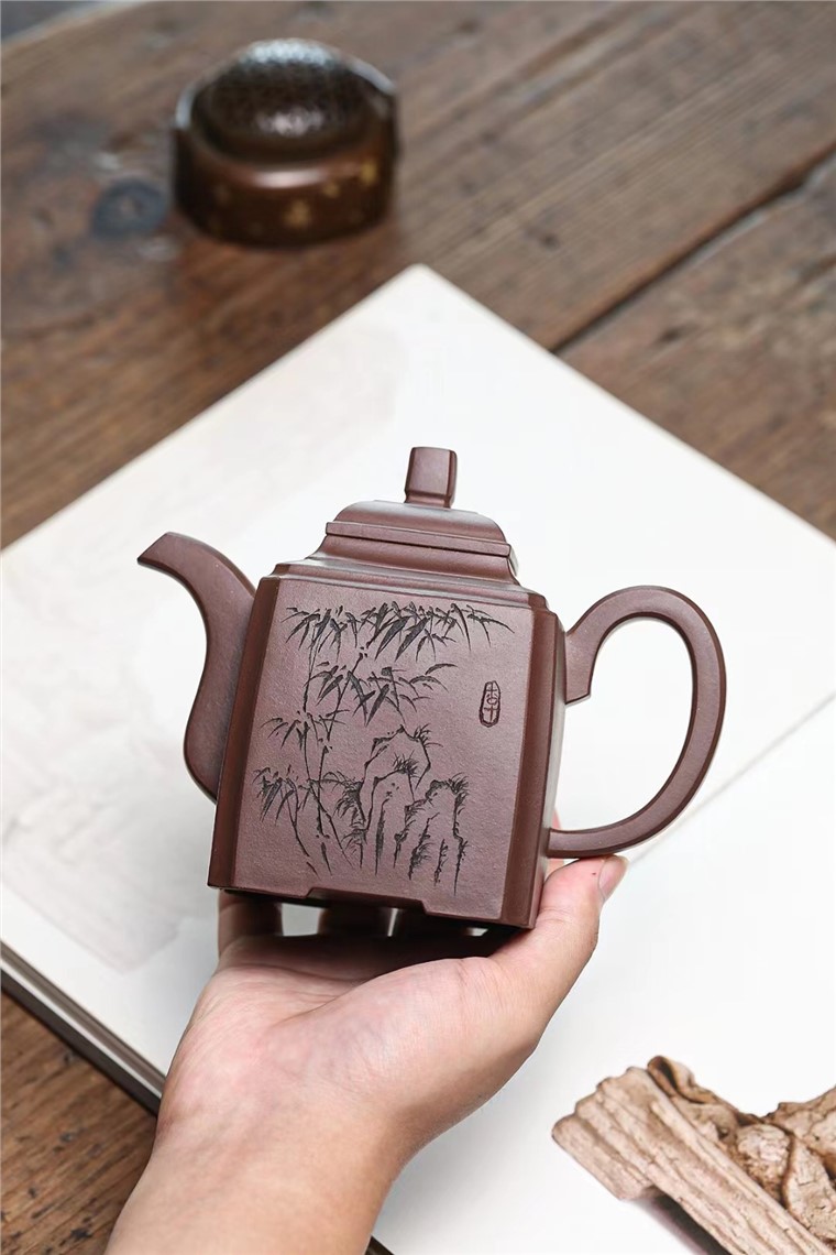 李铭作品 一衡壶图片