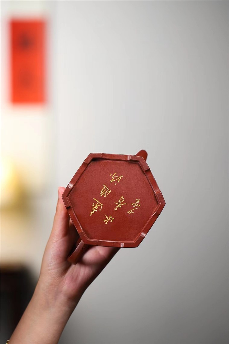 王春洪作品 六方井栏