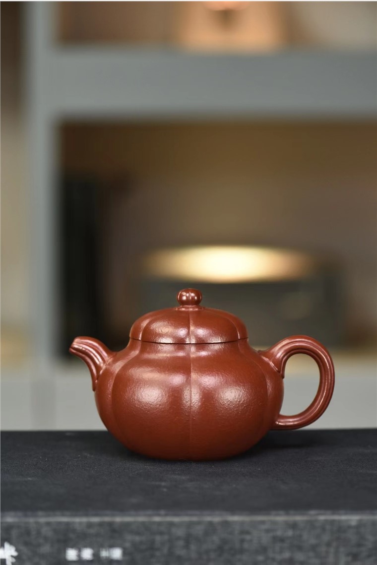 范倩雯作品 花影弄月图片