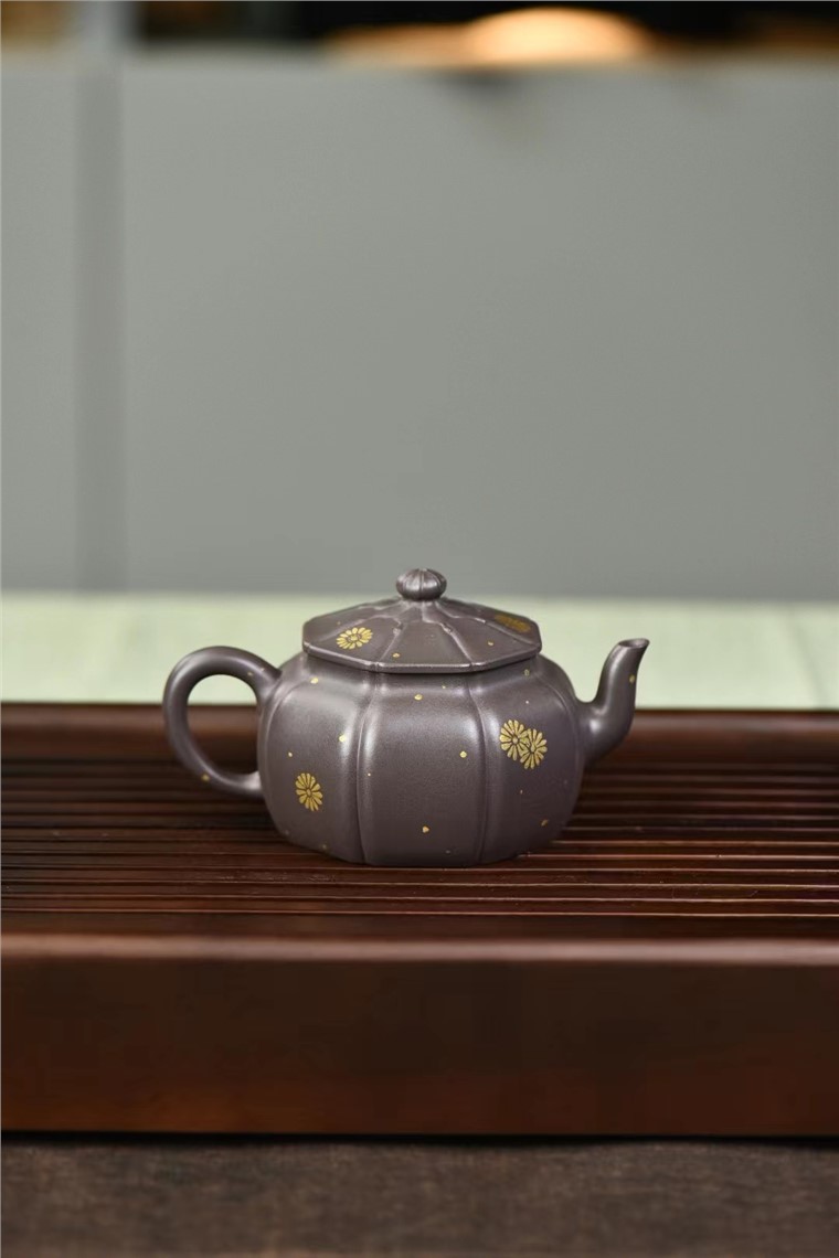 范倩雯作品 玉琼图片