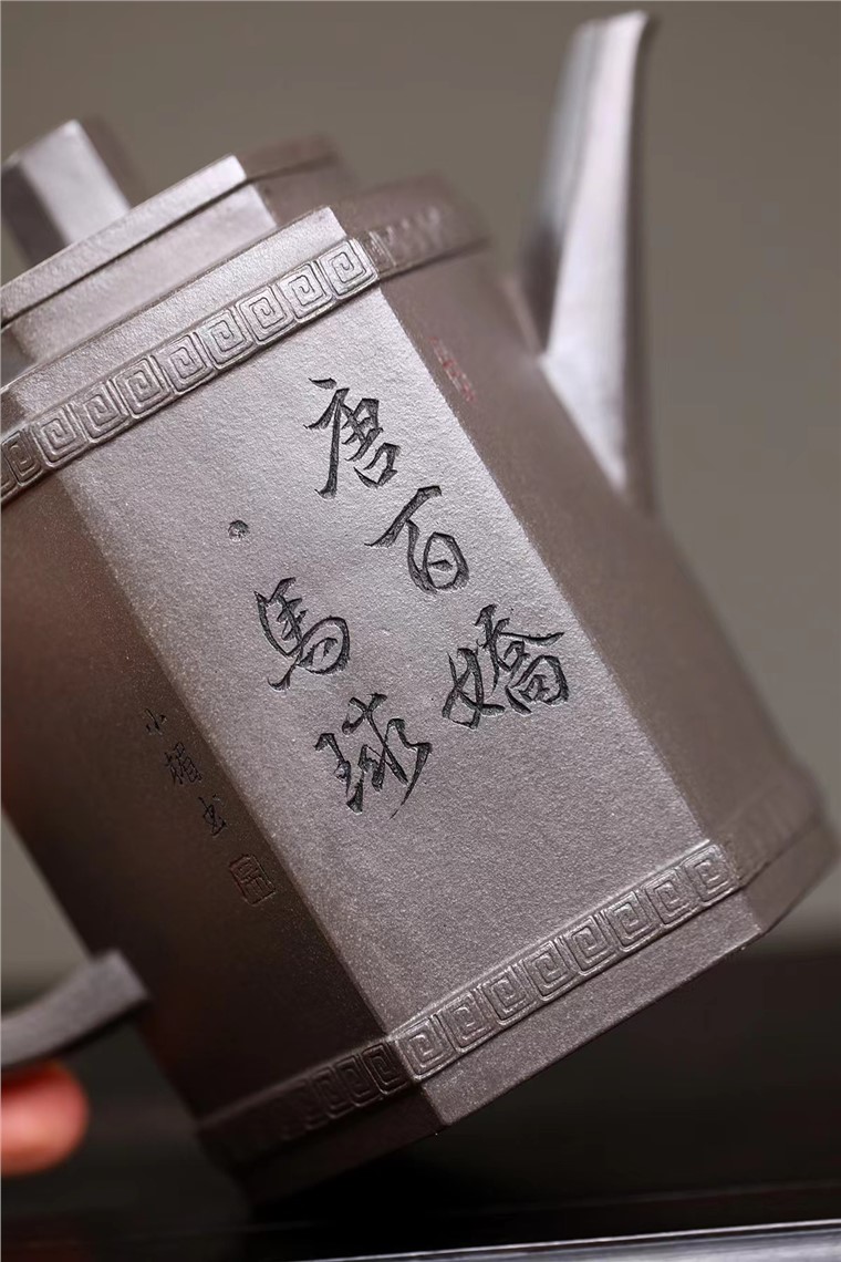 吴小楣作品 六方云柱图片