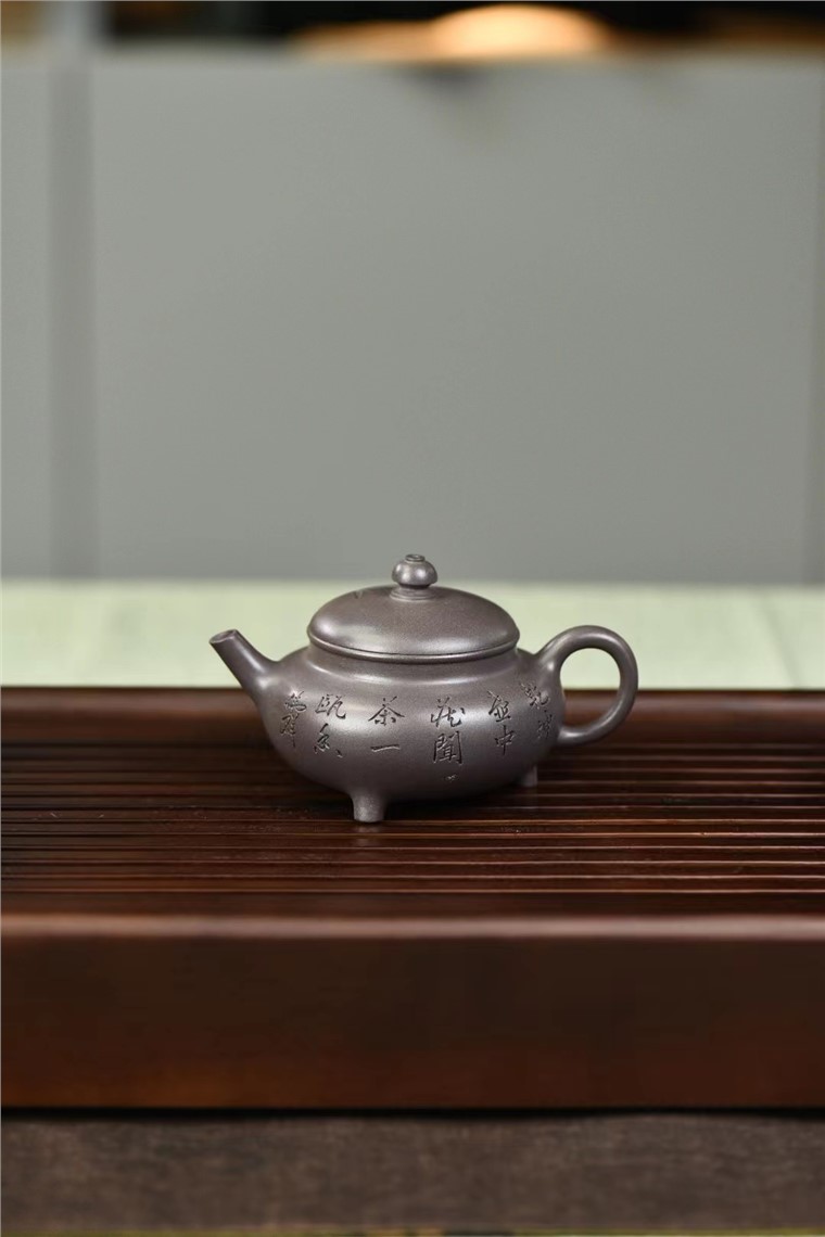 范倩雯作品 汲古图片