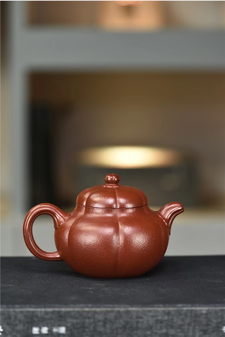 范倩雯作品 花影弄月图片