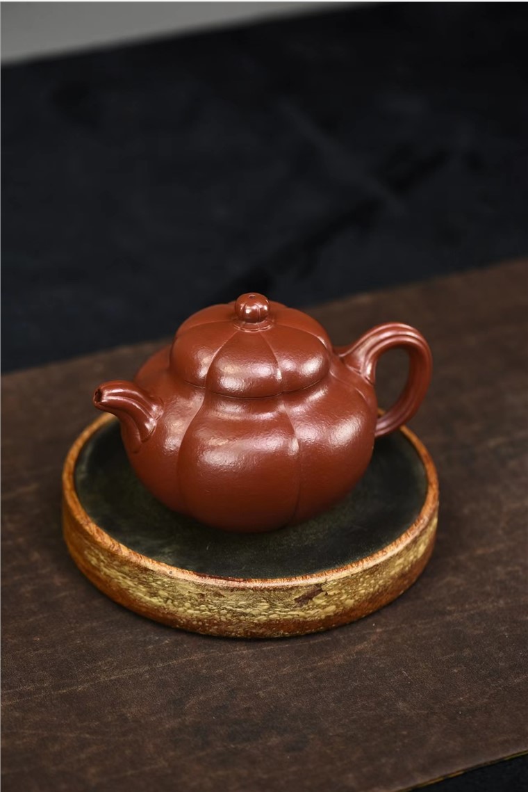 范倩雯作品 花影弄月图片