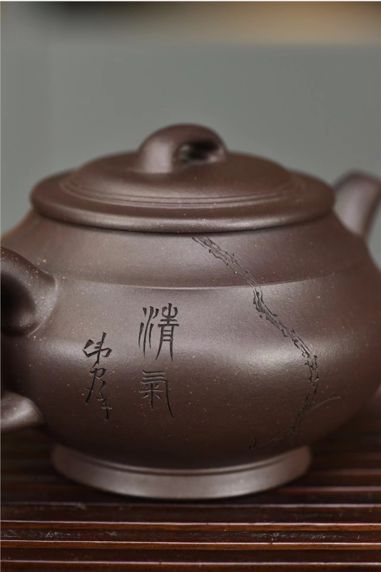 范倩雯作品 余乐图片