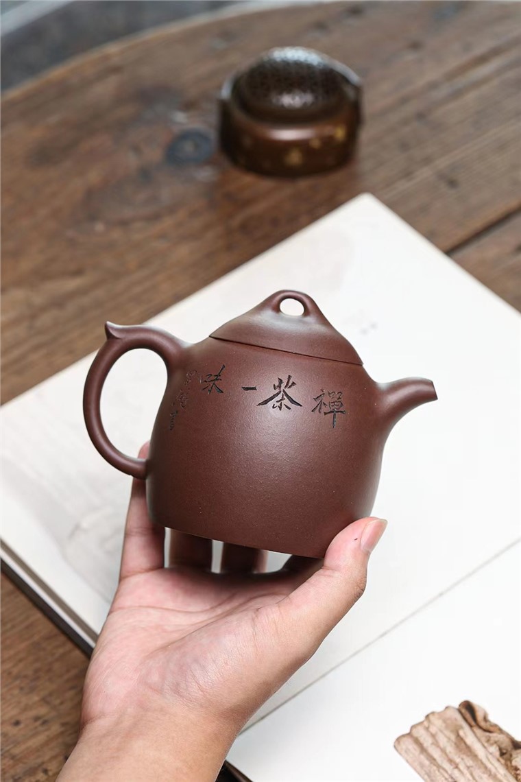 李铭作品 秦权壶图片