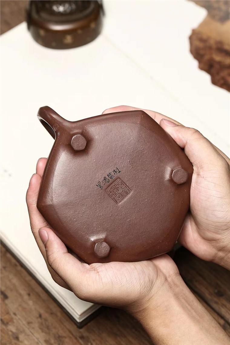 李铭作品 六方子冶