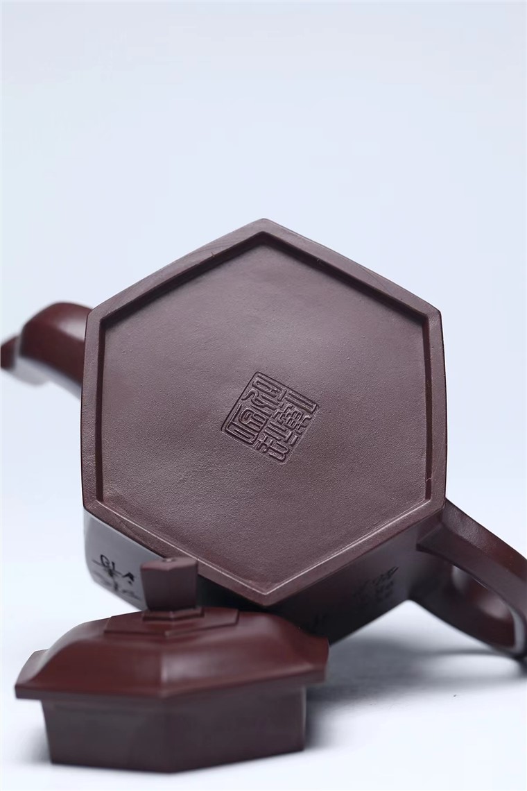 尹祥明作品 六方玉樽