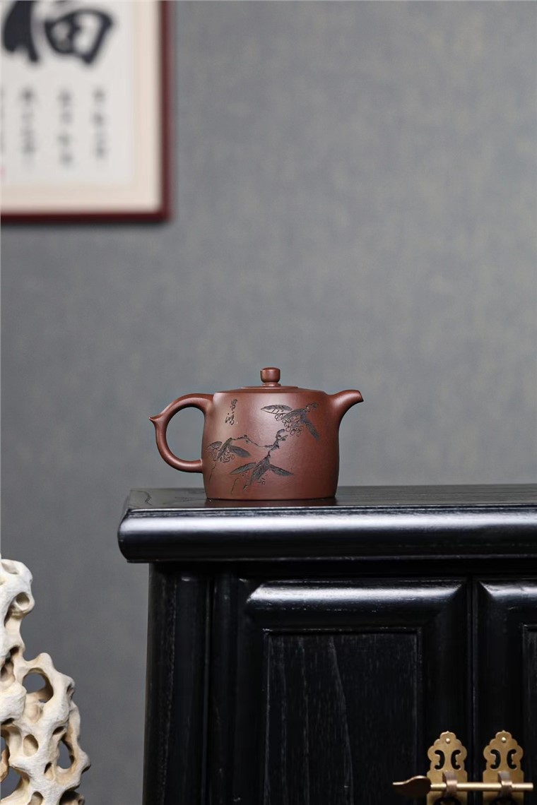 李铭作品 井栏壶图片