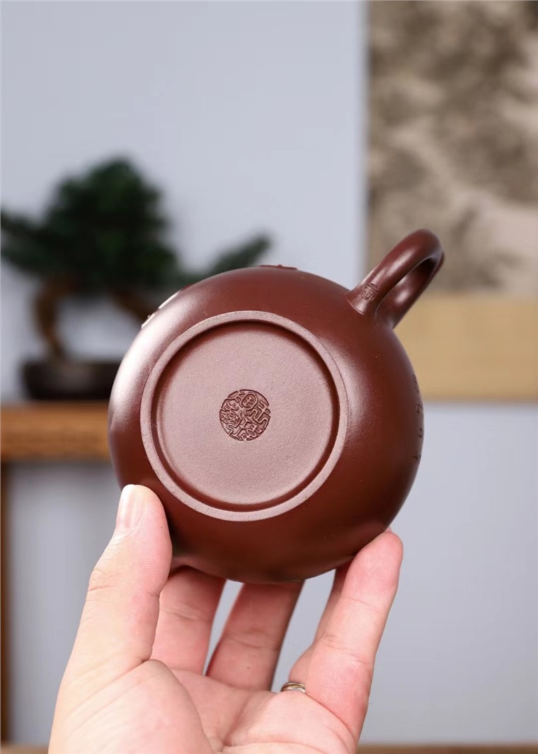 王玮作品 彩云追月