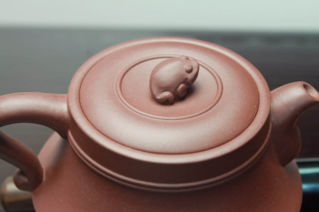 柯俊芬作品 玉璧金蟾