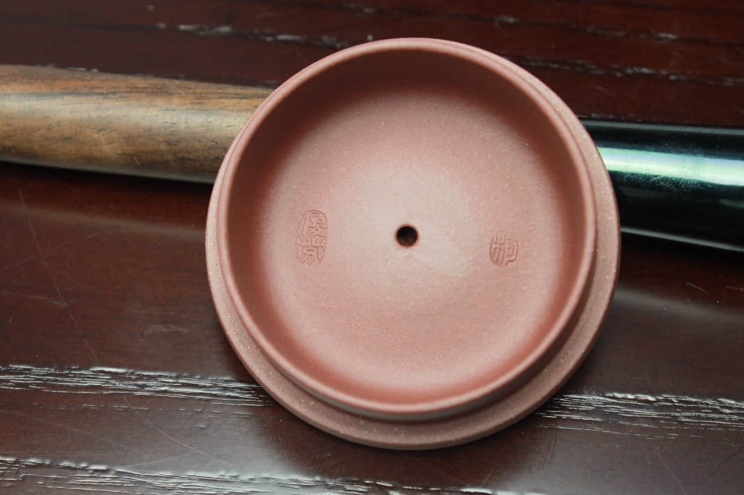 柯俊芬作品 玉璧金蟾
