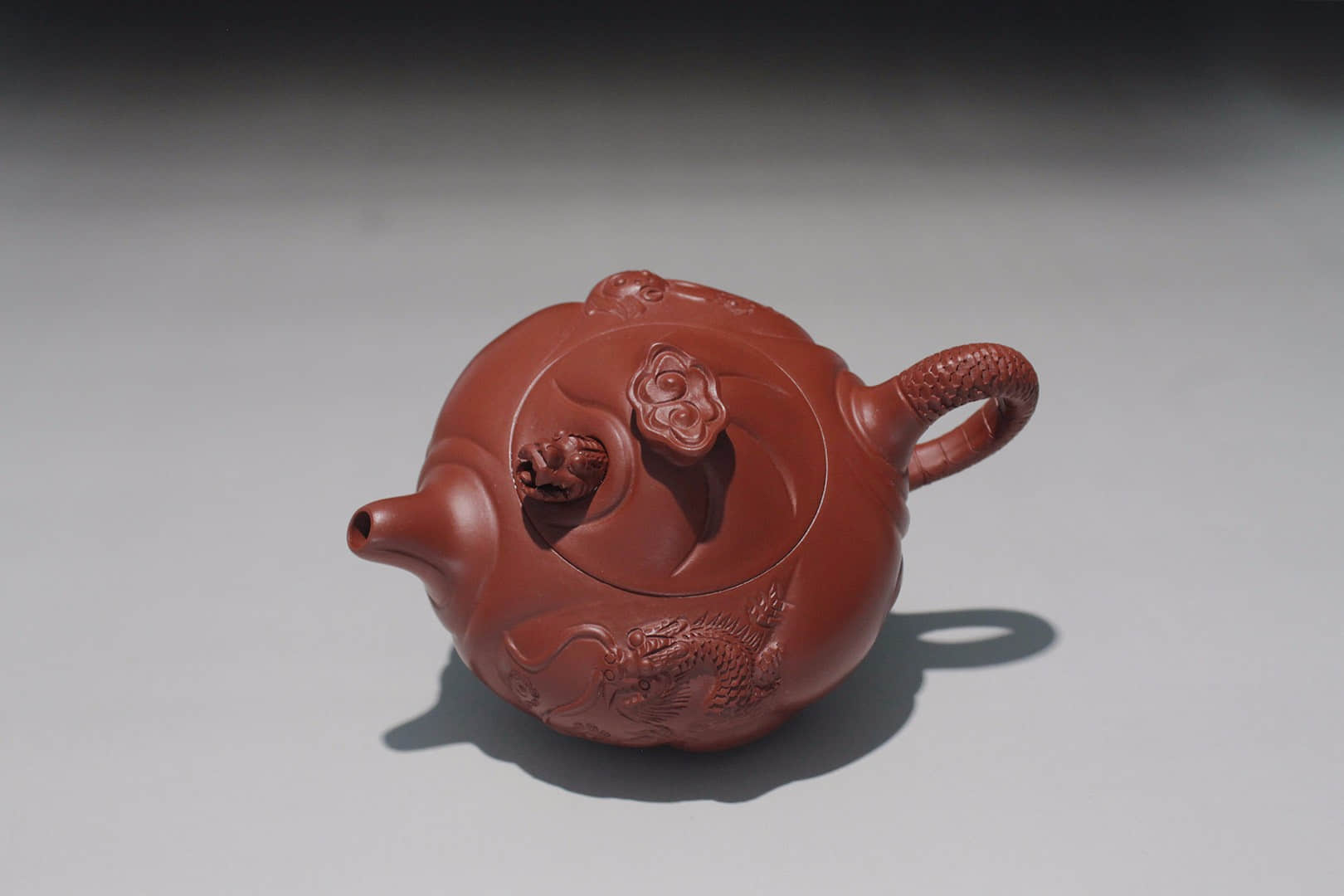 范育君作品 鱼化龙