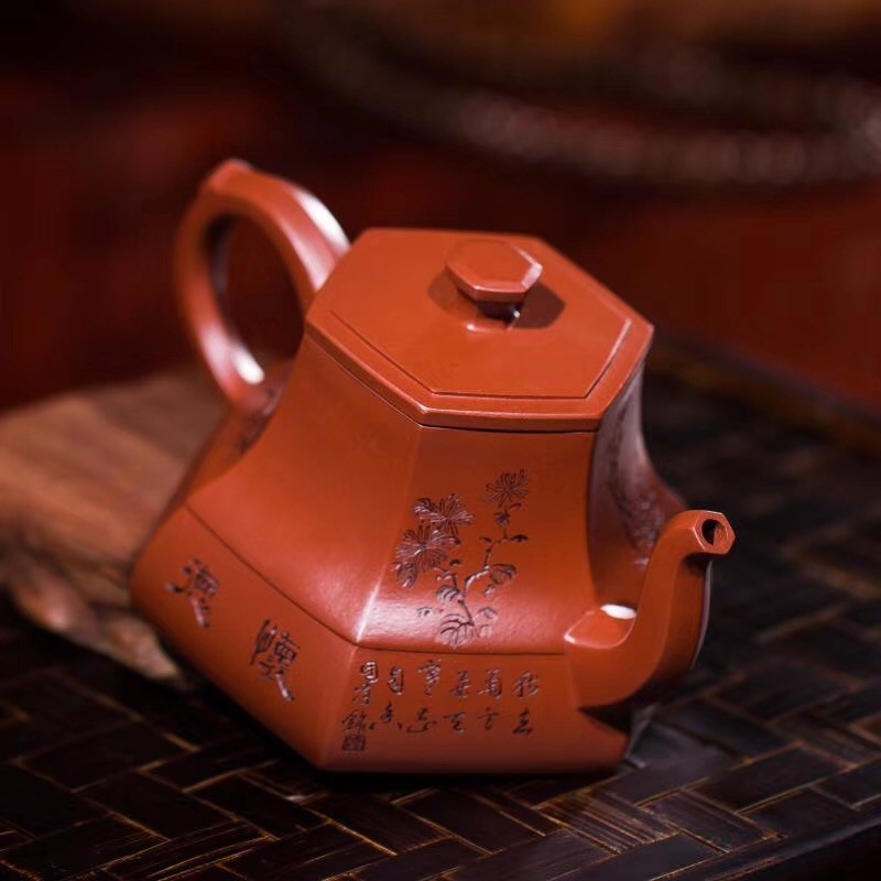 储国峰作品 六方思亭