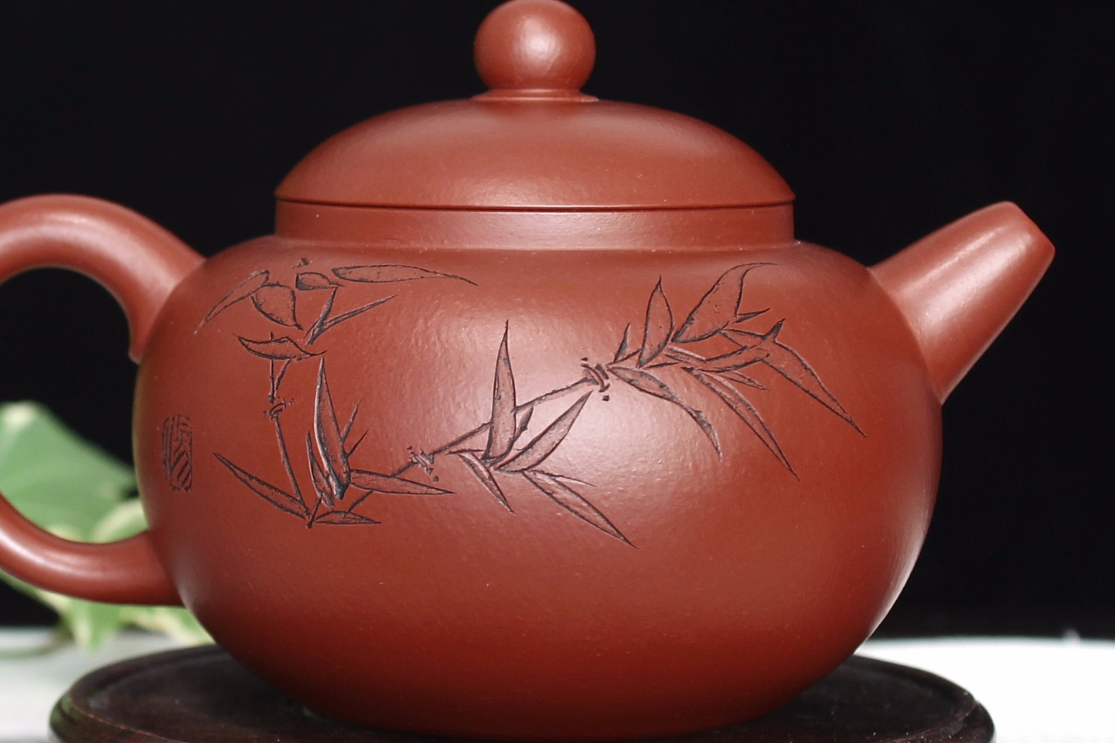 汤鸣皋 作品 圆珠