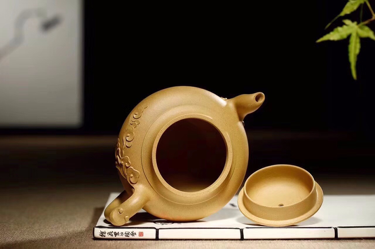 王玉芳作品 行云如意