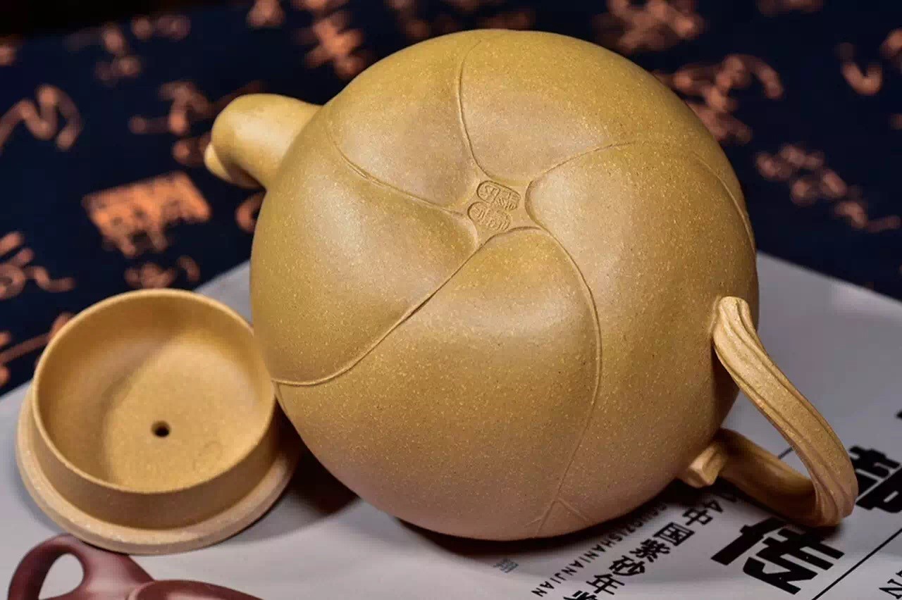 杨瑶芬作品 荷趣