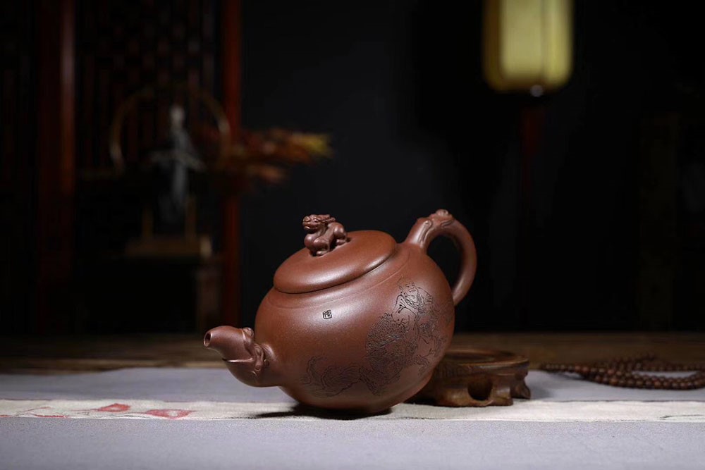 储国峰作品 龙行天下