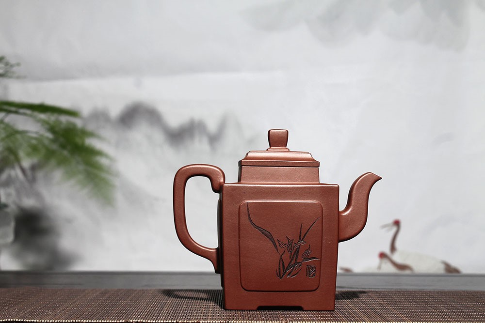 汤鸣皋作品 夺魁壶