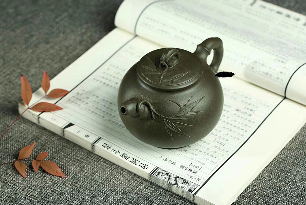 强国青作品 圆竹