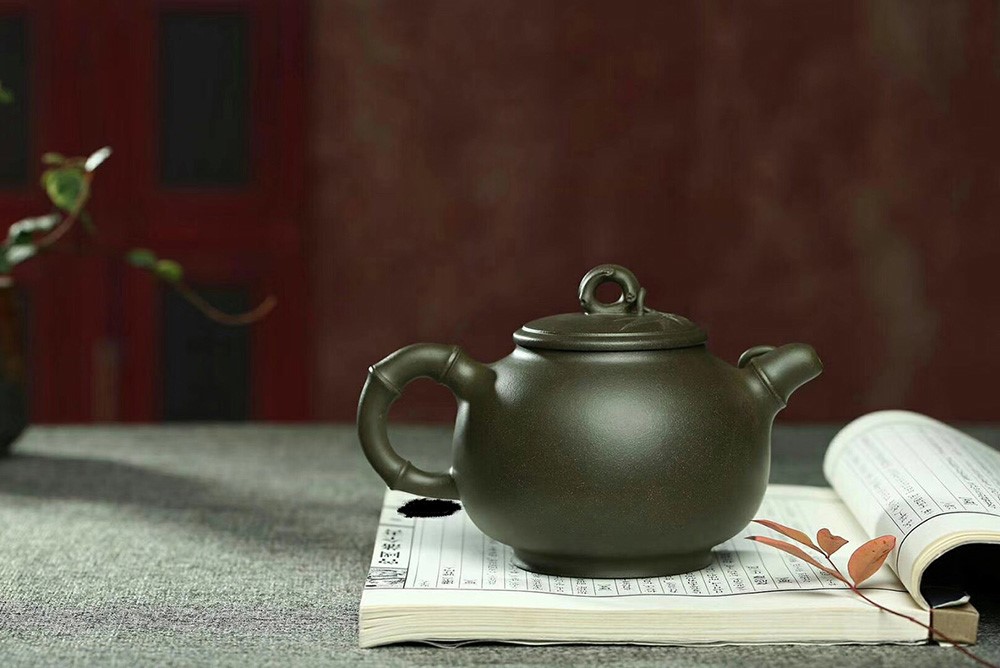 强国青作品 圆竹