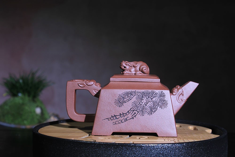 范育君作品 国工与研高合作新作品【龙行天下】